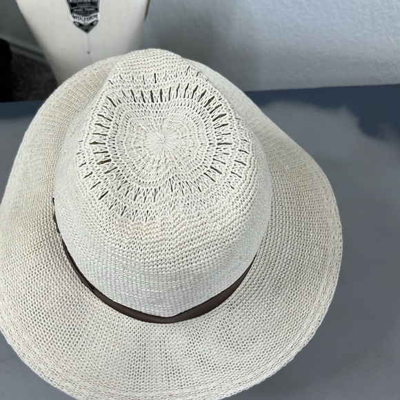 Goorin Bros Cream Woven Hat Leather Band - Picture 5 of 9